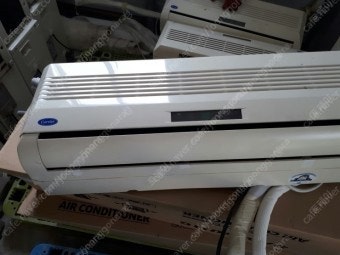 : 구형 벽걸이 에어컨 4평짜리.(소비전력 450w) 구입 원합니다.