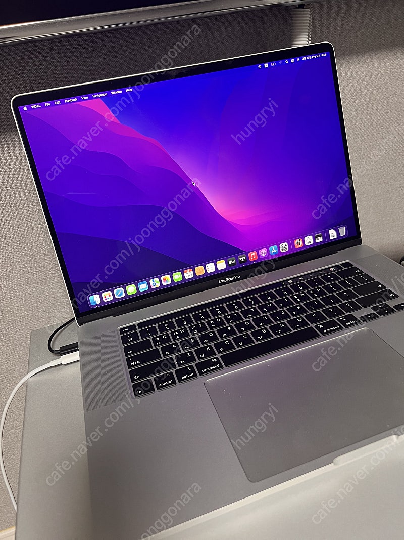 맥북프로 2019 16인치 고급형 i9/16G/1TB/5500M 판매합니다.