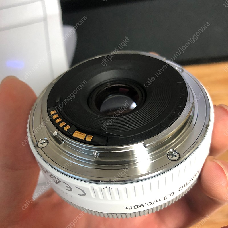 캐논 EF 40mm f2.8 stm 팬케이크 렌즈