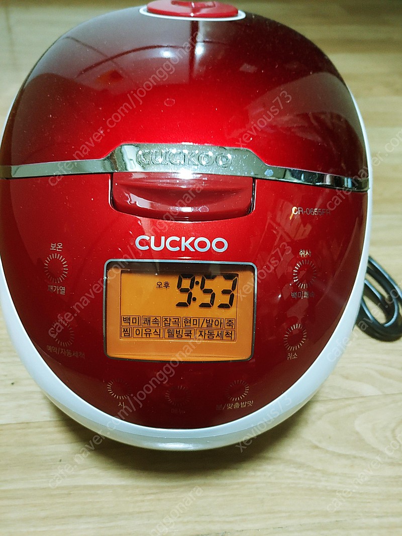쿠쿠 밥솥 CR-0655FR 몇번 사용하지 않은 제품 팝니다.