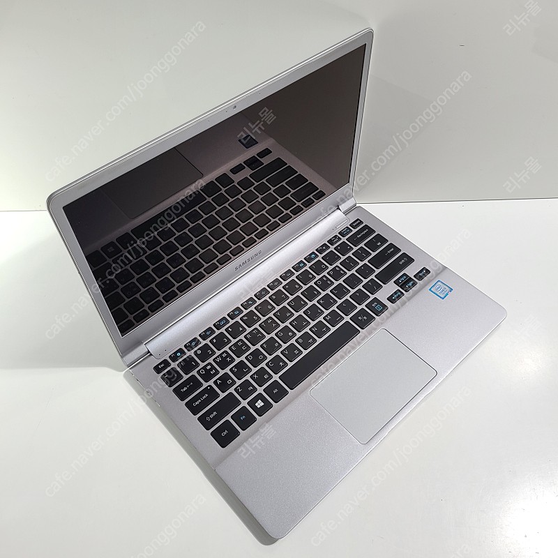 [판매]삼성전자 노트북9 metal NT900X3W-LD3S 13인치 중고노트북
