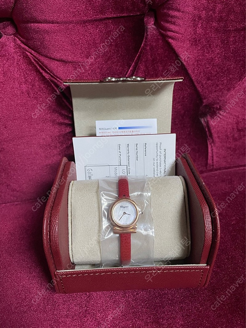 [정품] 페라가모 여성시계 로즈골드 레드가죽 보증서 선물 무료배송​