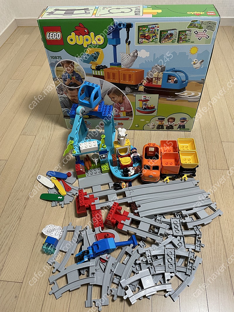 레고듀플로 10875화물기차,10882기찻길