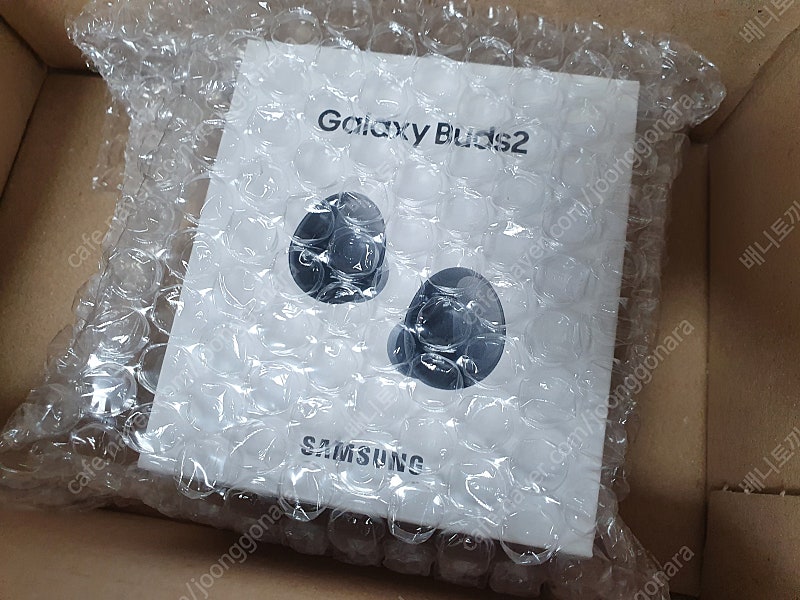 갤럭시 버즈2 미개봉 블랙 82,000원 팝니다.