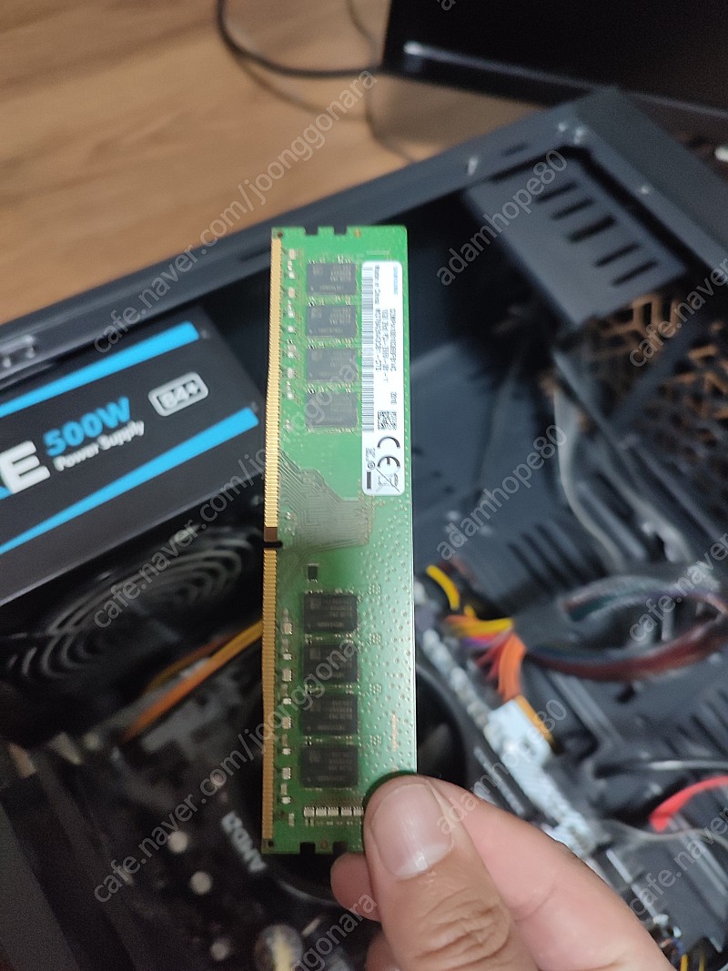 pc4 2666v 16g ram 1개 팝니다.