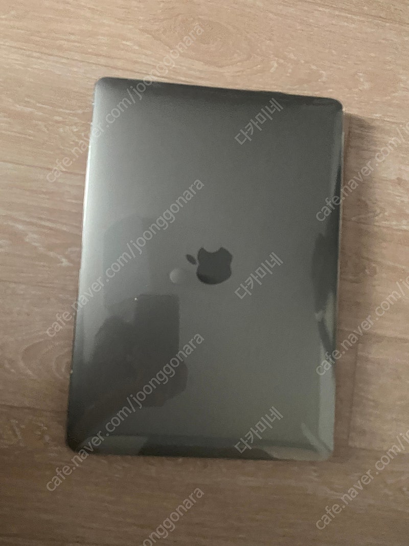 맥북에어 M1 13인치 / 8GB / SSD256 스그...--1