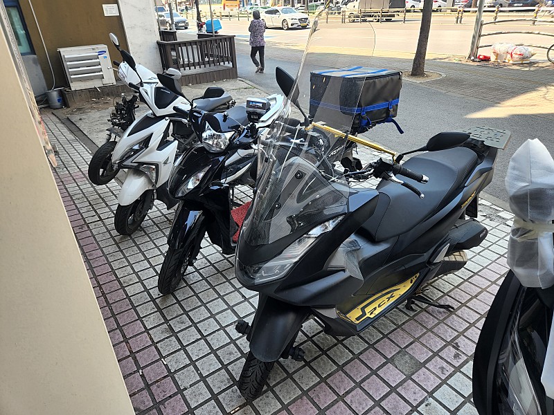 pcx125 2021년식 판매합니다