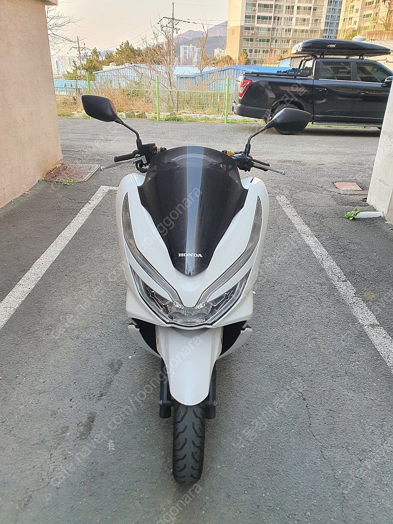 부산 20년식 PCX125 팝니다.