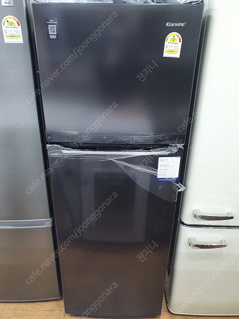 캐리어 클라윈드 블랙메탈 냉장고 349L (CRF-TN350BDC) 박스 새상품 팝니다.