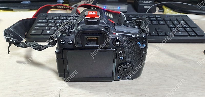 캐논70D 바디 판매 합니다.
