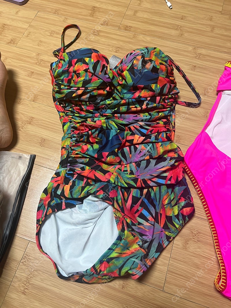 안단테나인 수영복(비비드컬러) 새상품--1