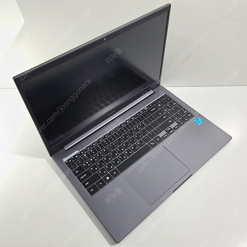 [판매]삼성 노트북 플러스2 NT550XDA-K14AR 15인치 중고노트북 A급
