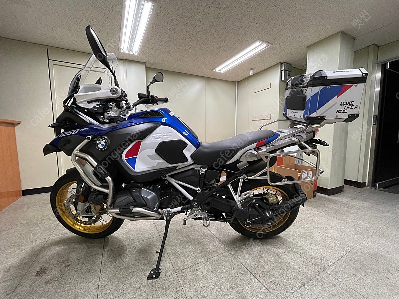 19년식 R1250GS ADV 판매 합니다.