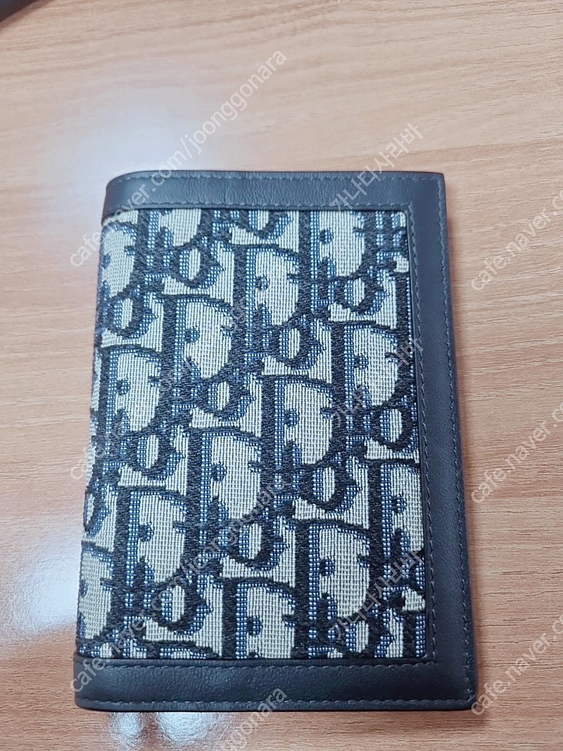 정품) 디올 오블리크 카드, 여권지갑 미사용 새상품 판매합니다 (가격인하)