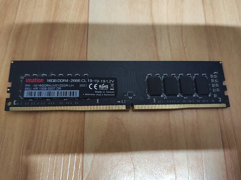 IMATION 16GB DDR4-2666 메모리 판매합니다