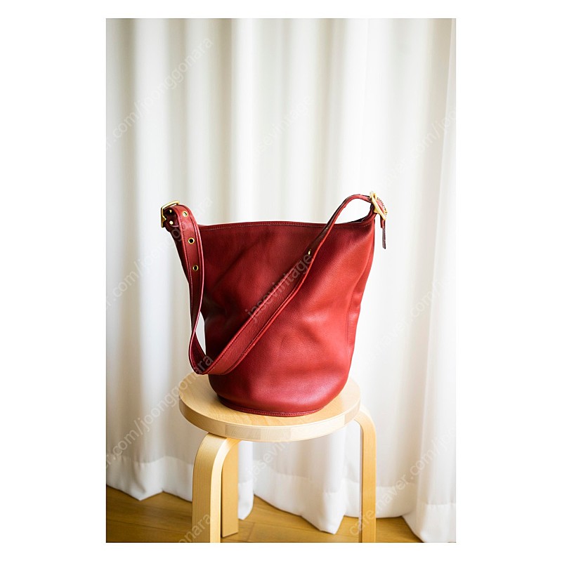 올드 코치 레더 더플백 2종 / old COACH - Leather Duffle Bag (Current Red)