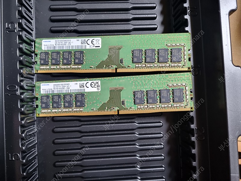 DDR4 메모리 PC용 // PC4-2666V 4기가 8개 , PC4-3200AA 8기가 수량 2개