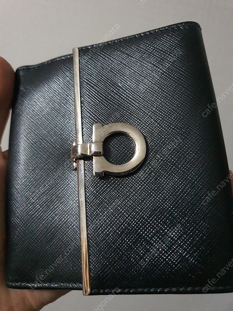 정품 페라가모 여성 반지갑--1