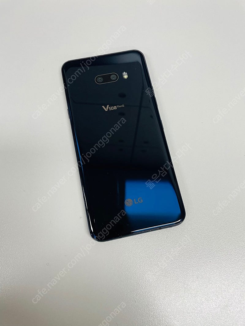 LG V50S 256기가 블랙 상태좋은 단말기 무잔상 13만원 판매합니다