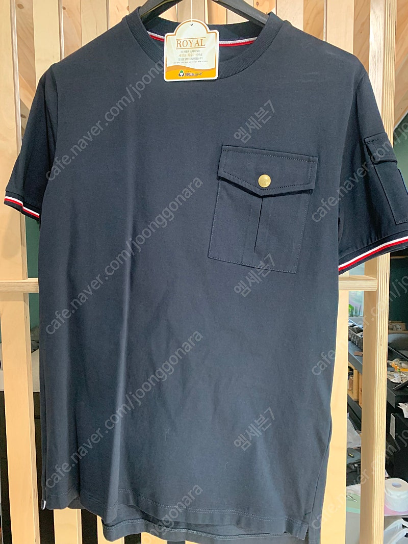 몽클레어 감마블루 포켓 라운드 티셔츠 S 95