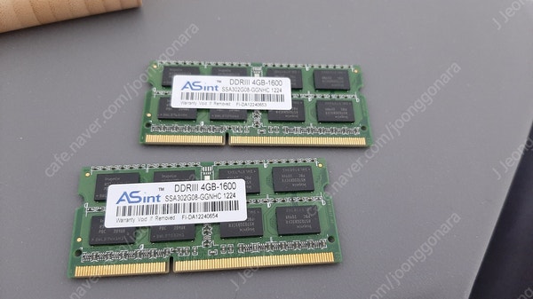 노트북용 4GB DDR3-1600 메모리 팝니다 (2개)