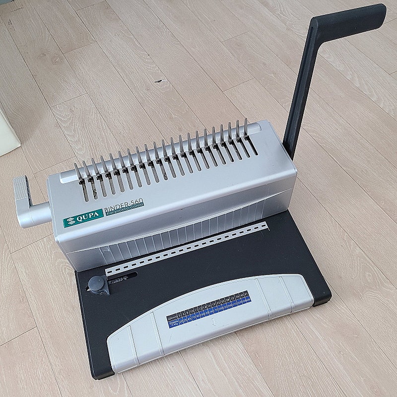 제본기 링제본기 팔아요 ! / qupa binders60 for plastin comb 카피어랜드 플라스틱 바인더 링바인더