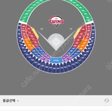 2022년 5월5일 어린이날 LG vs 두산 레드석 교환원합니다. (3루 레드석 -> 1루 레드석)