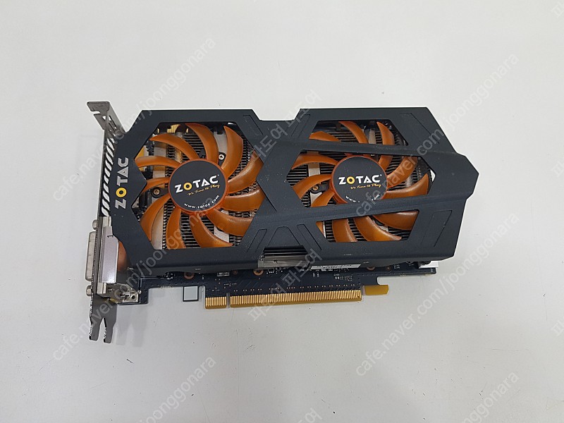 ZOTAC 그래픽카드 GTX 660 2GB 입니다