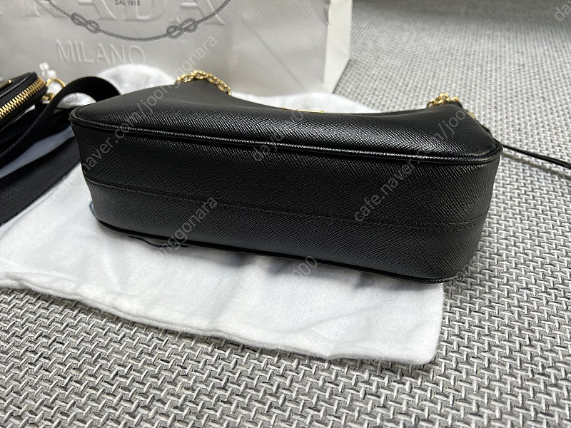 프라다 리에디션 가죽 숄더백 (사피아노 테스토 호보백) 강남신세계 구입 풀구성--3