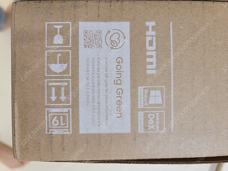 미개봉 삼성 M7 32인치 UHD LED 모니터--3