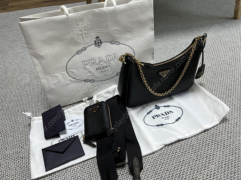 프라다 리에디션 가죽 숄더백 (사피아노 테스토 호보백) 강남신세계 구입 풀구성--1