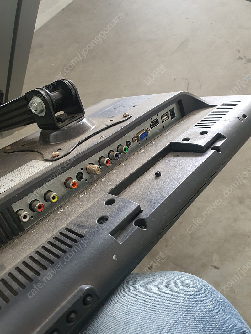 차량용 천정 썬루프형 티비 모니터 18.5인치--4