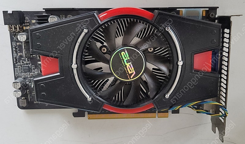GeForce GTX 550 ti (ENGTX550 Ti/DI/1GD5)