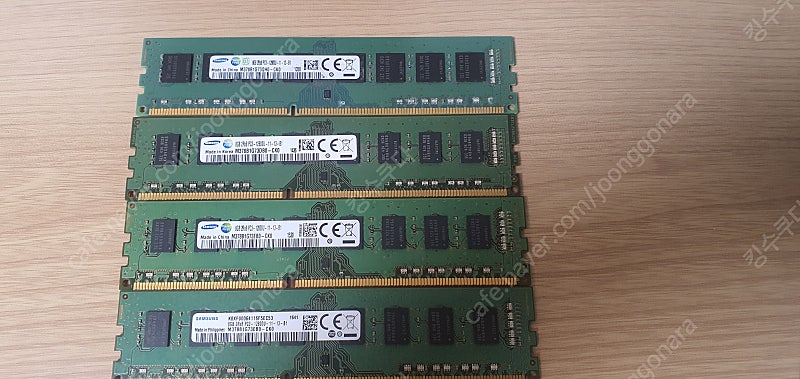 삼성 ddr3 8기가 메모리 4개 팝니다.