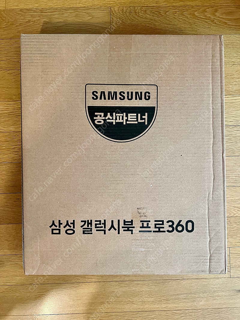 [미개봉] 삼성 노트북 NT550XDZ-AD5A i5 8/256 새제품 팝니다. 15인치