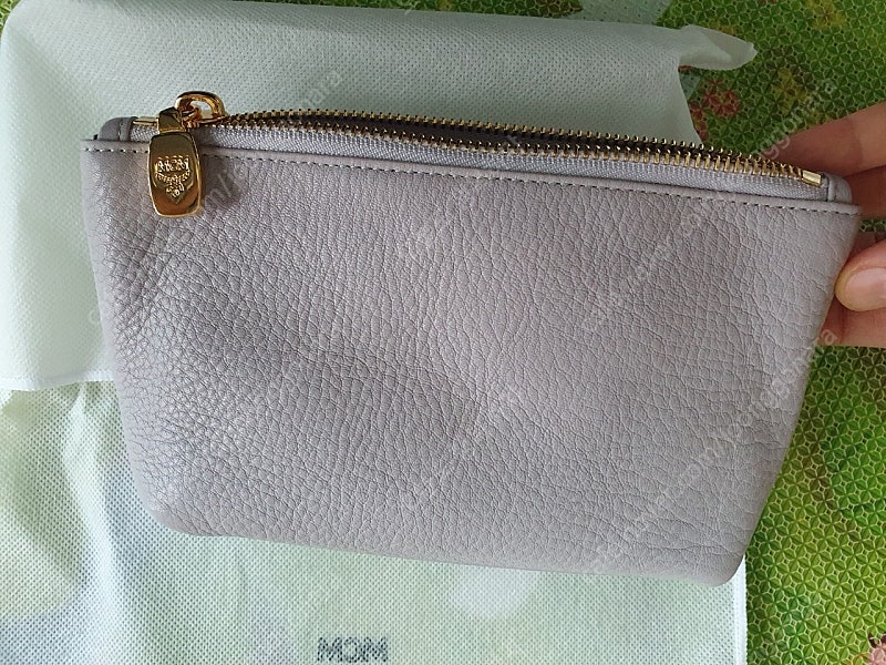 mcm 가죽 파우치--4