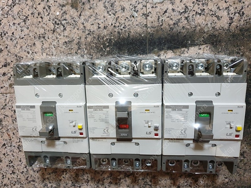 LS산전 신형 누전차단기 EBS203c 100A~250A 중고 차단기 A급판매합니다--1