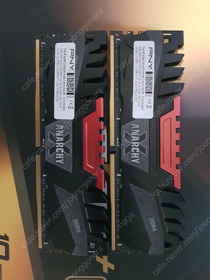 PNY DDR4 8GB x 2 메모리 램 판매합니다.