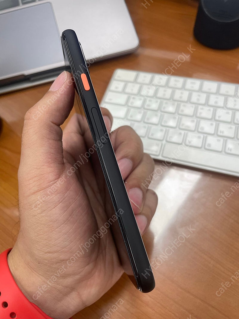 구글 픽셀4 64GB 화이트--1