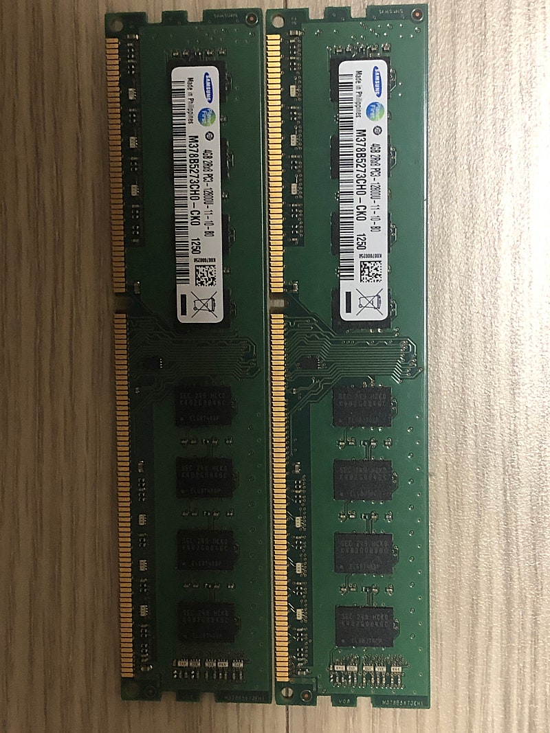 데스크탑 DDR3 PC3-12800U 메모리 4G 2장 일괄(32,000원)