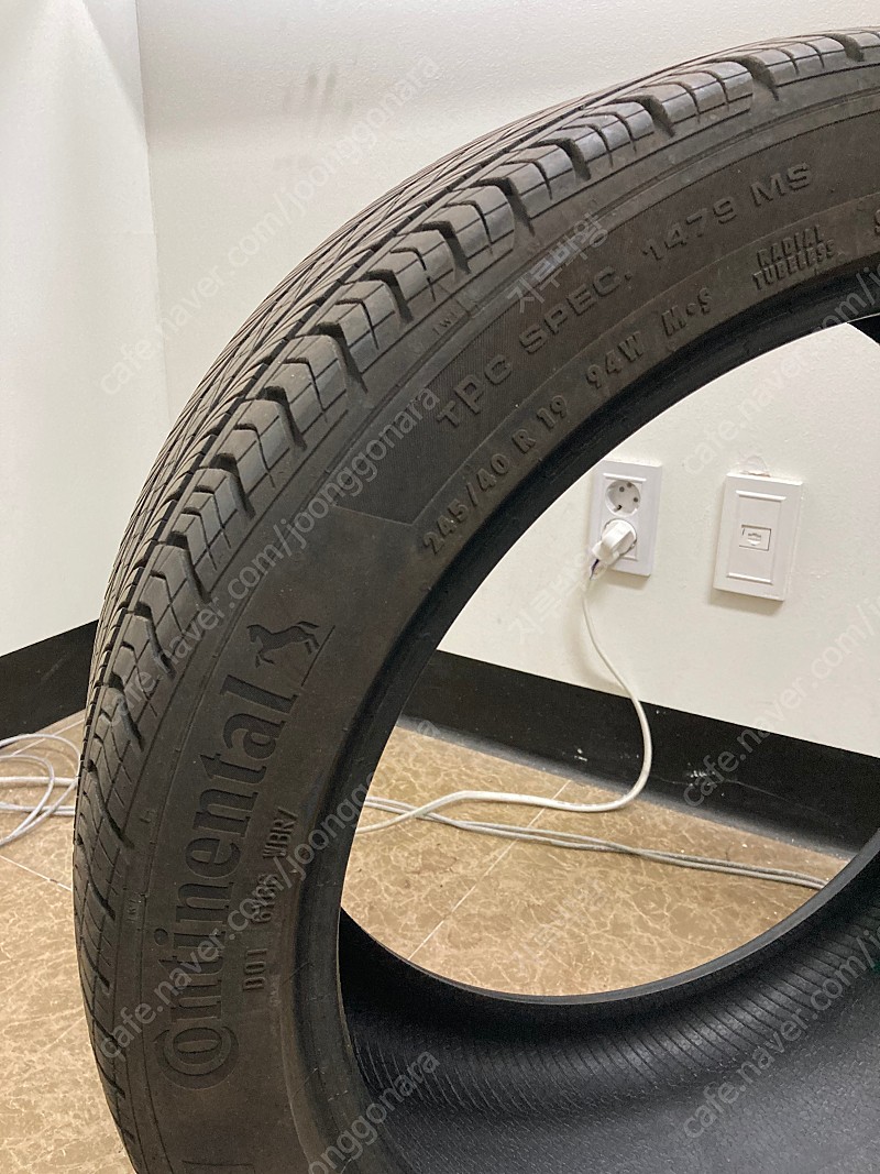 [중고]컨티넨탈 245/40R19 Procontact tx 보조석 바퀴 판매