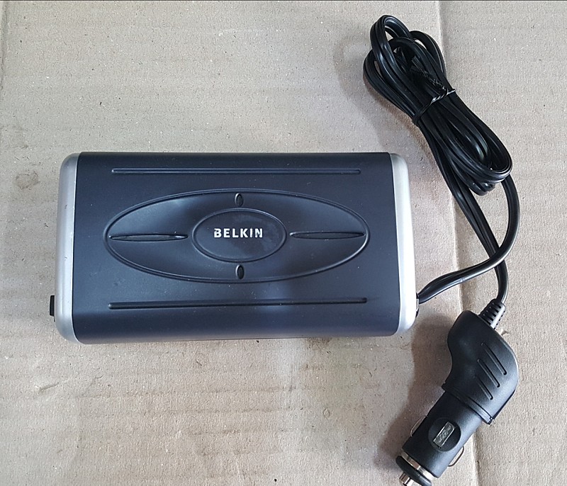 벨킨 BELKIN AC Anywhere with USB charging 차량 어댑터 200W---25,000원