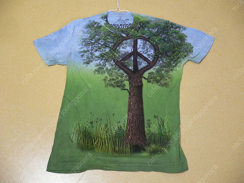 마운틴 에볼루션 반팔 티셔츠 mountain evolution T-shirts "Peace Tree"