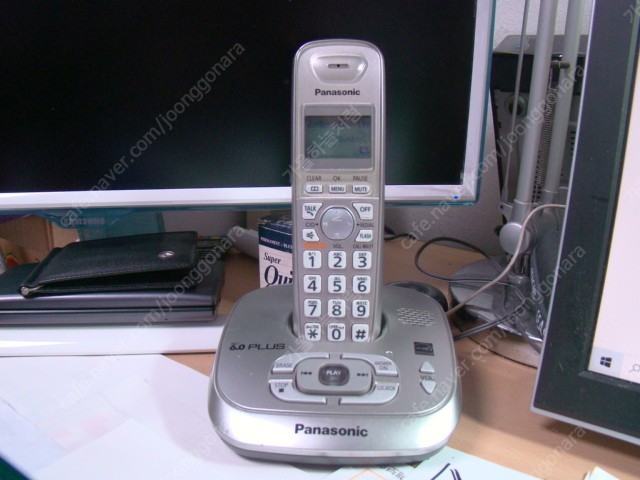 Panasonic kx-TG4021 최소형 무선전화기 (12X13 센치)