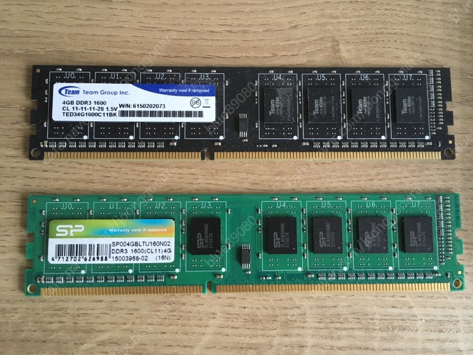 DDR3 PC3-12800 4GB 2개