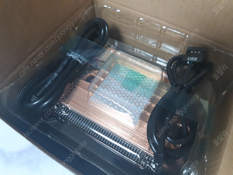 AMD 라이젠 레이스 프리즘 쿨러(미사용) 택포1.5만