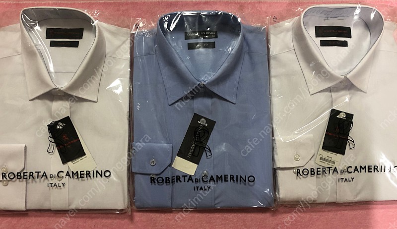 로베르타디까메리노 슬림핏 셔츠 3개 새상품 판매