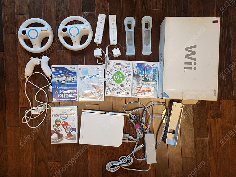 닌텐도 WII 2인용 풀세트와 타이틀 5종--0