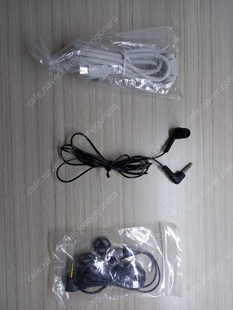Cenix 이어폰, 한쪽 이어폰, USB 잭 (새상품)