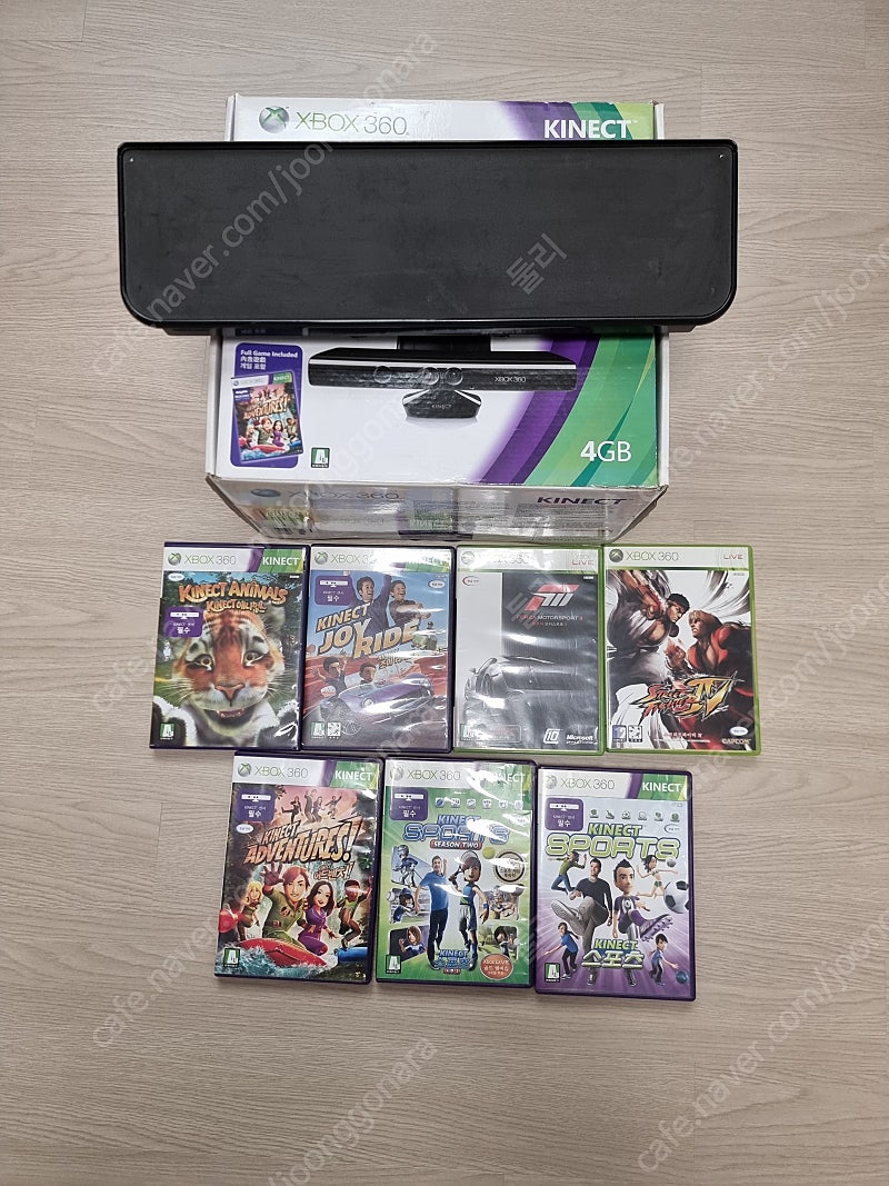 XBOX360세트+CD타이틀+키넥트TV거치대 판매합니다.